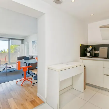 Apartment Face Sur